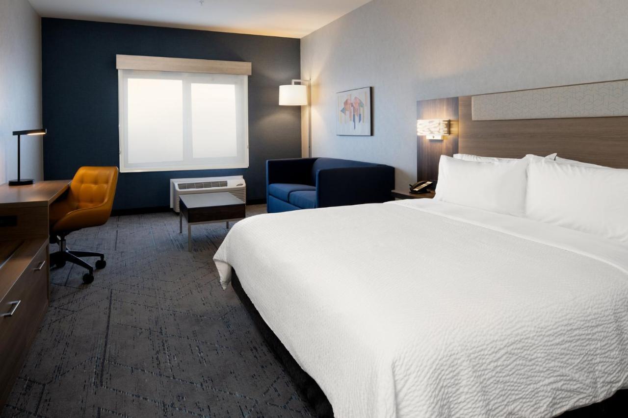 Holiday Inn Express & Suites - Hollister By Ihg Exterior foto